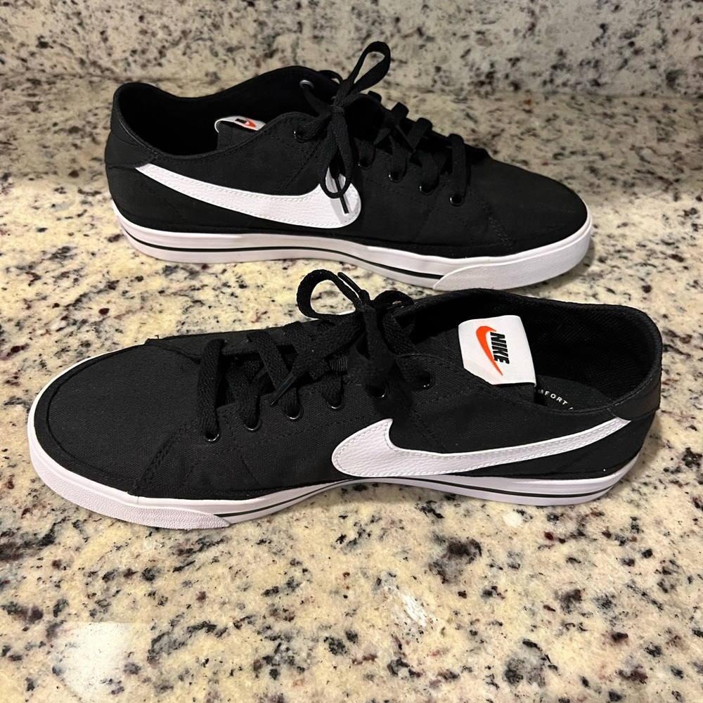 Nike Court Legacy Canvas CW6539-002 Mens Black White Low Top Skate Sneaker Shoes